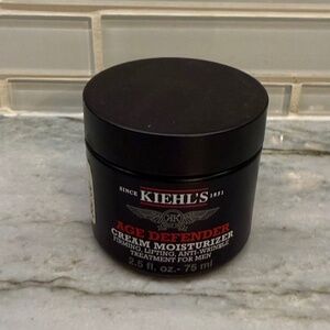 Kiehl's Age Defender Cream Moisturizer for Men 2.5oz/75ml Anti-Wrinkle Treatment